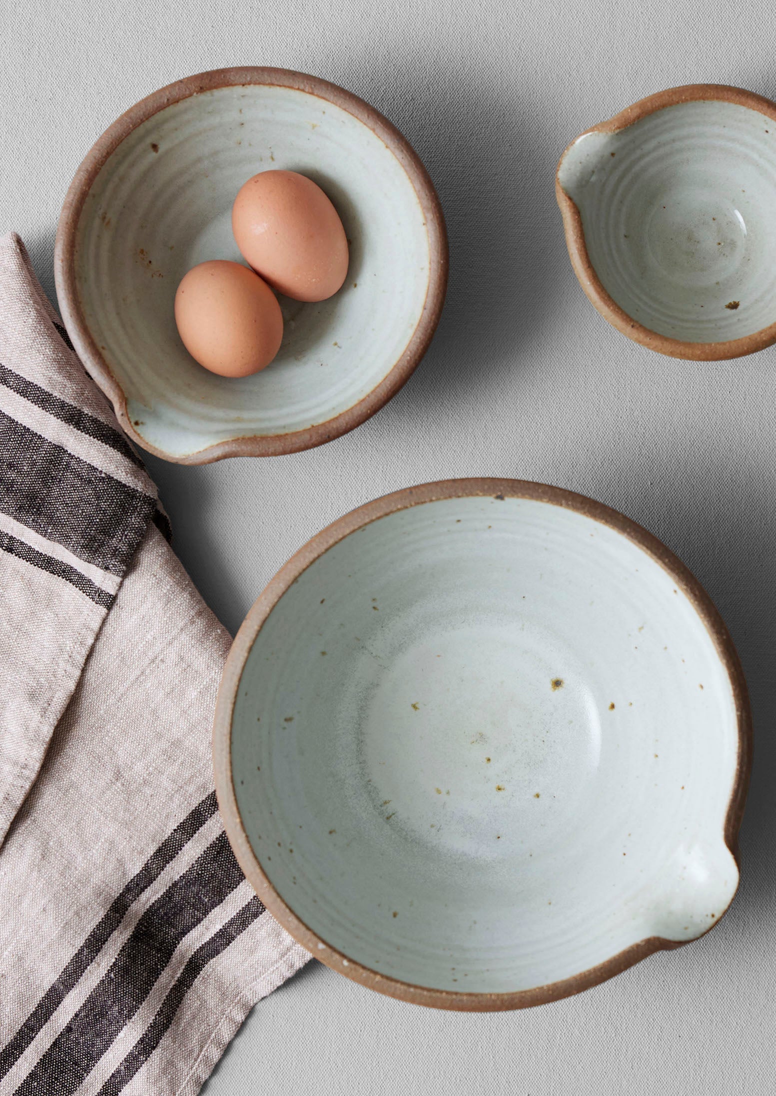 Leach Pottery Mixing Bowls | Chalk 6 Leach Pottery Mixing Bowls | Chalk