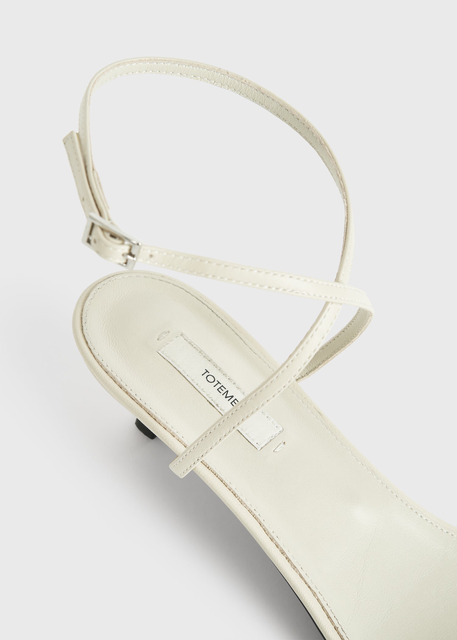Leather crossover sandals off-white 6 Leather crossover sandals off-white