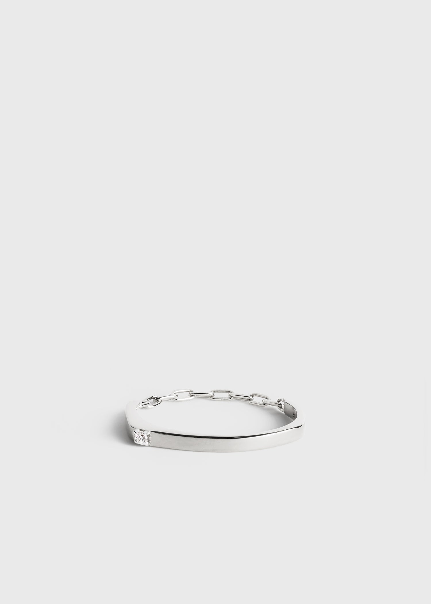 Diamond chain ring 18kt white gold 8 Diamond chain ring 18kt white gold