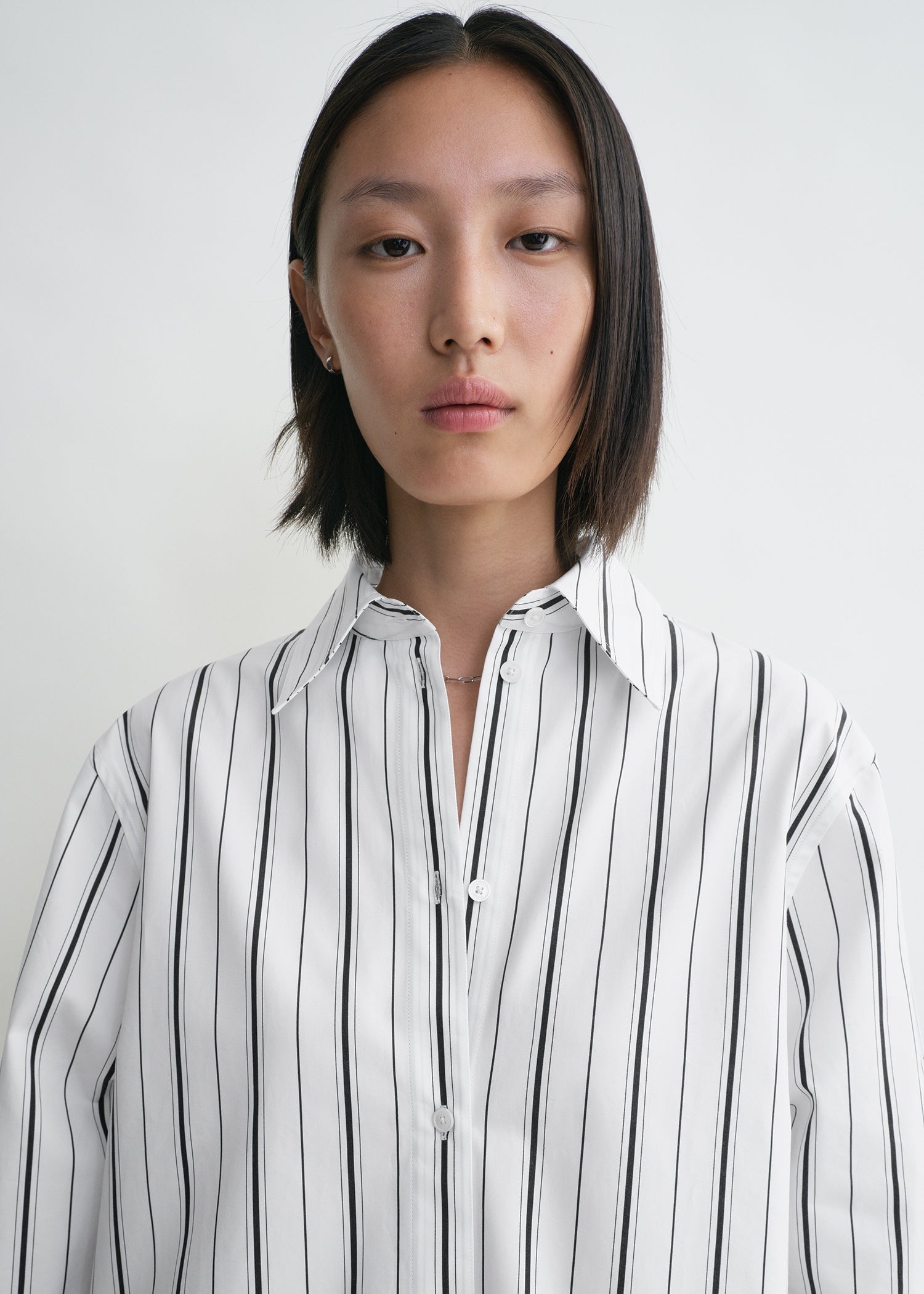 Kimono-sleeve striped shirt white/black 5 Kimono-sleeve striped shirt white/black