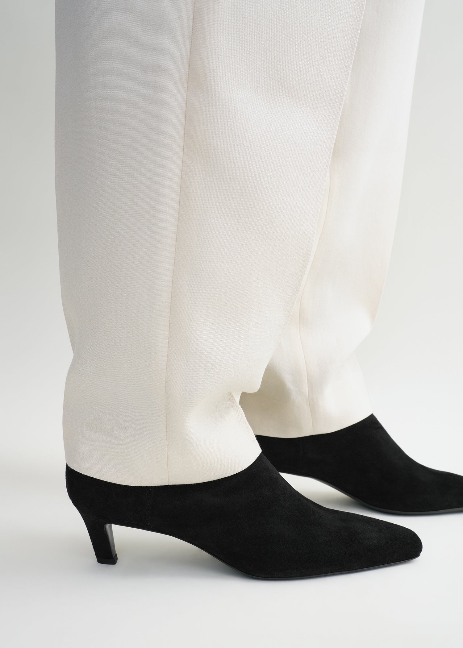 Suede mid-heel boots black 4 Suede mid-heel boots black