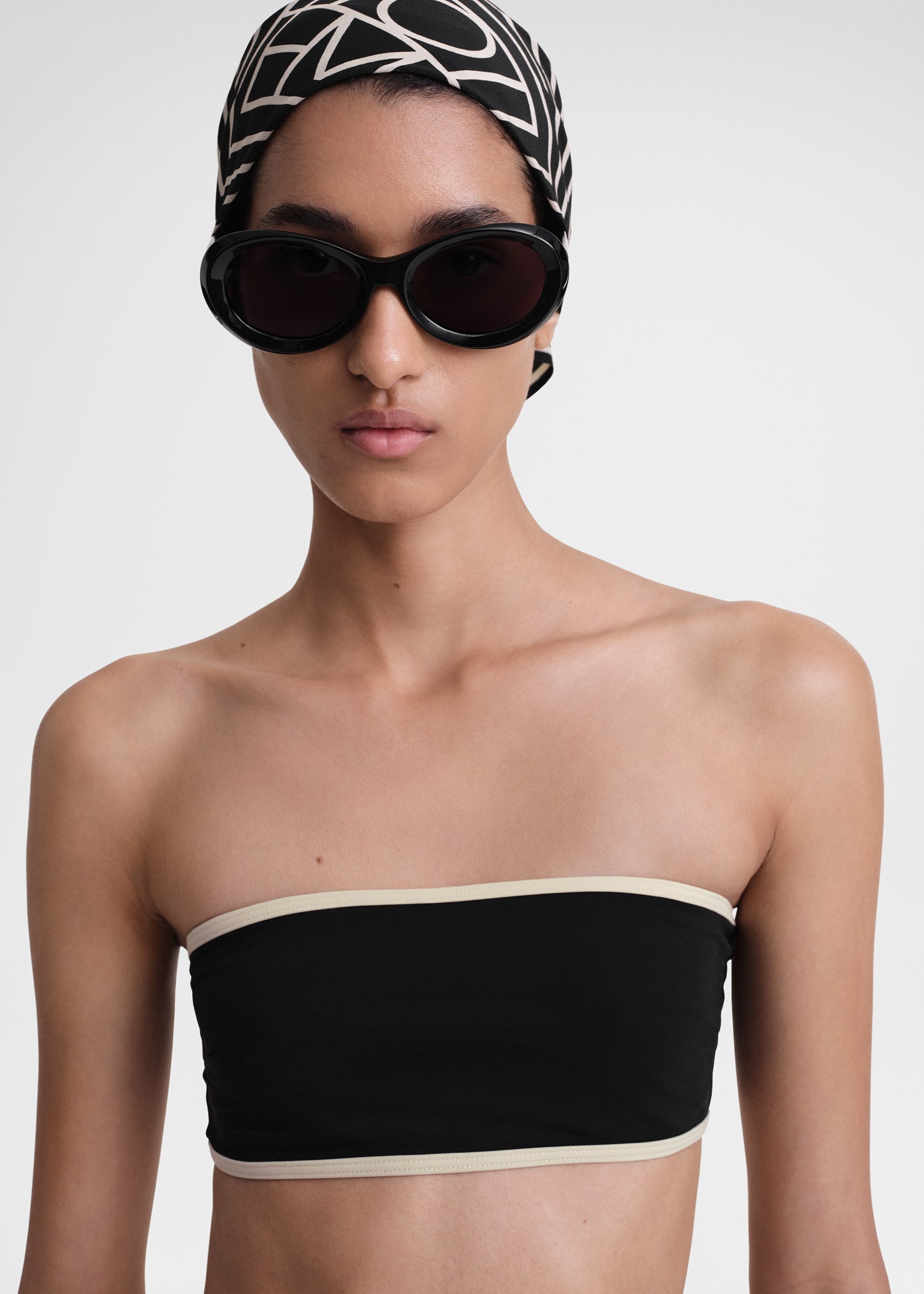 Stripe edge strapless bikini top black 5 Stripe edge strapless bikini top black