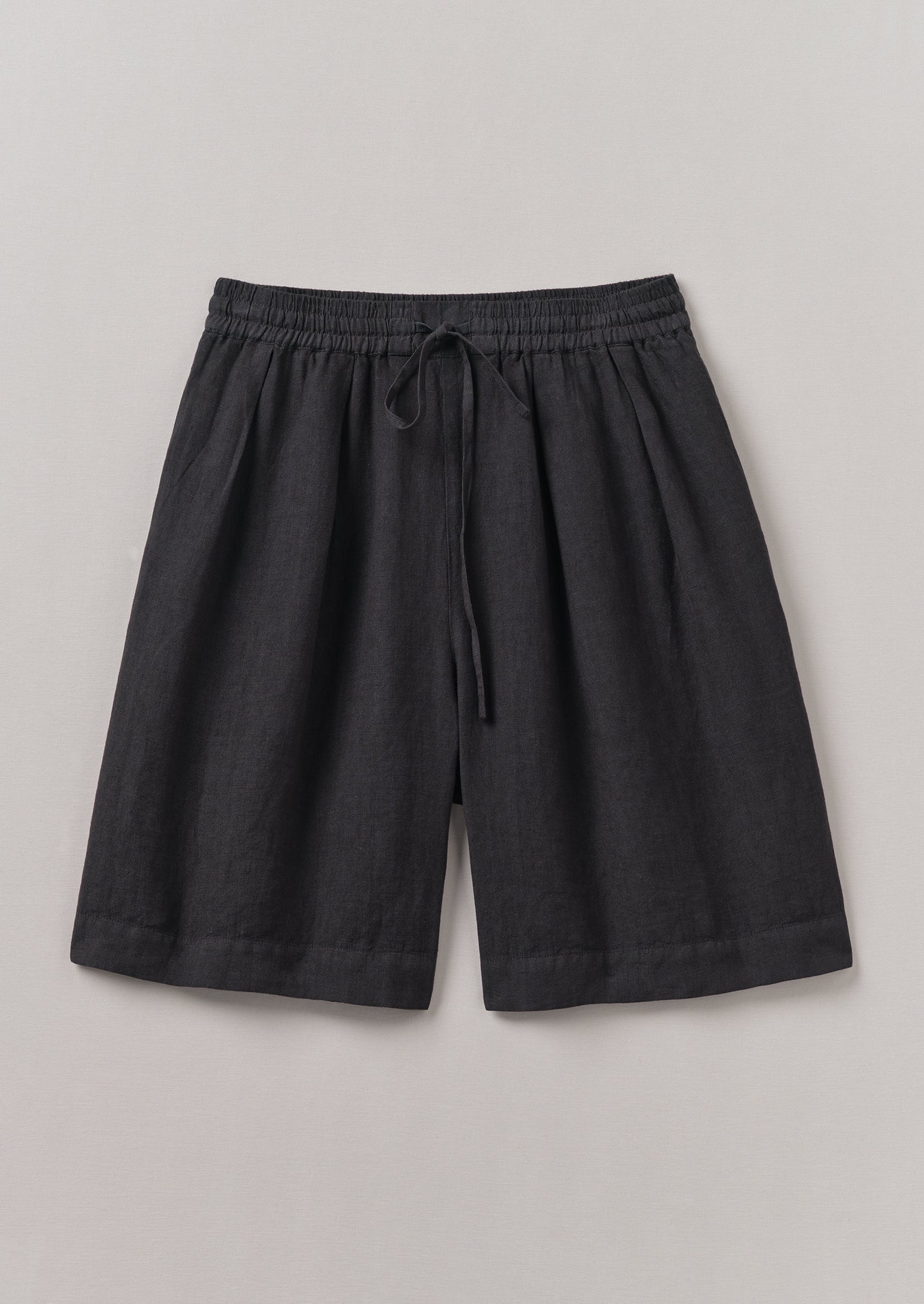 Garment Dyed Drawstring Shorts | Black Pepper