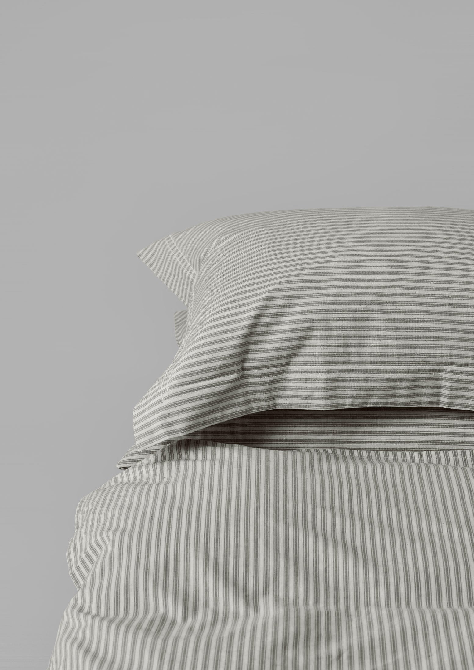 Organic Cotton Ticking Stripe Oxford Pillowcase | Ecru/Graphite 3 Organic Cotton Ticking Stripe Oxford Pillowcase | Ecru/Graphite