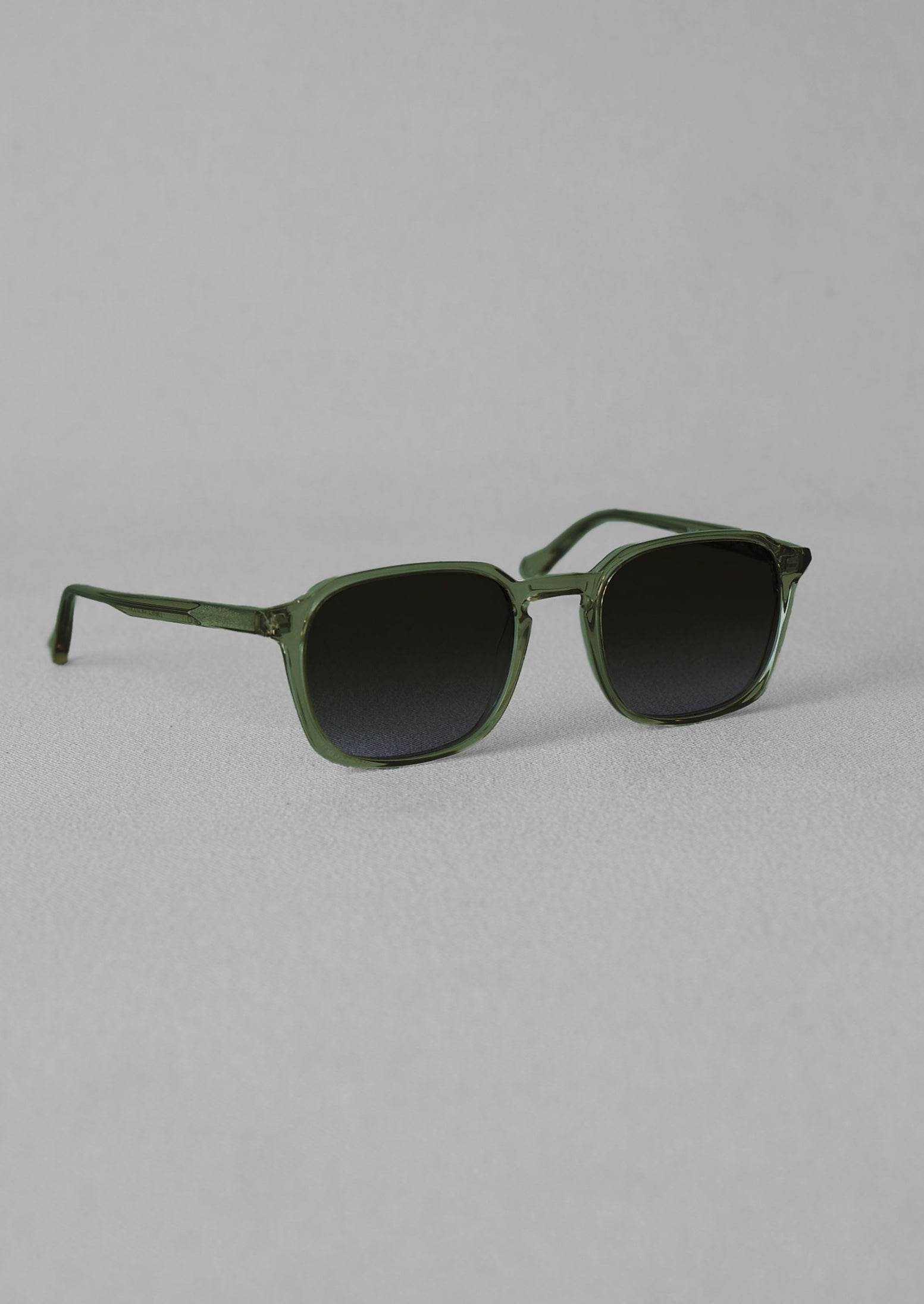 Finlay and Co Chepstow Sunglasses | Bottle Green 5 Finlay and Co Chepstow Sunglasses | Bottle Green