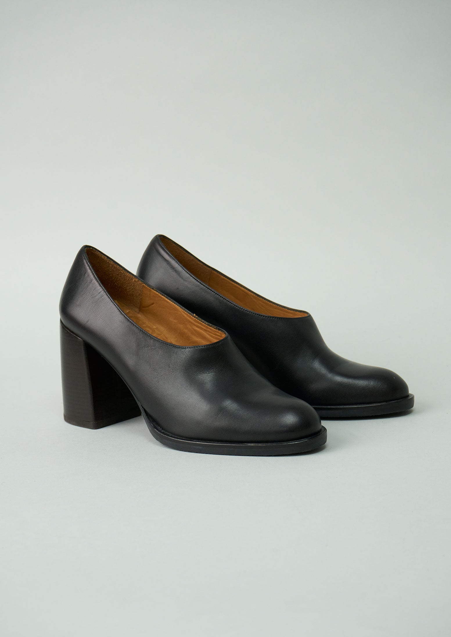Reworn Chie Mihara Block Heel Shoes Size 38 (251) | Black