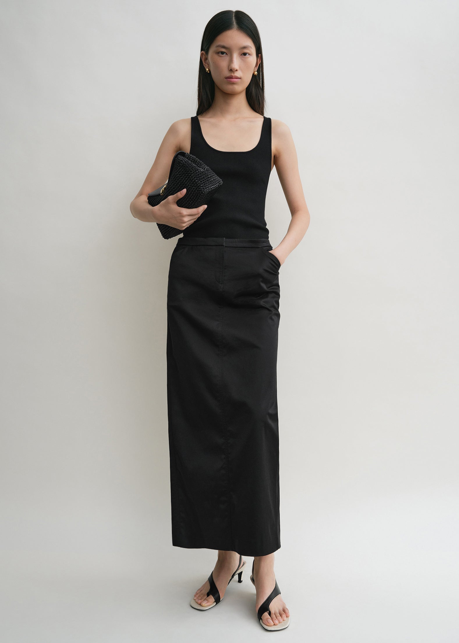 Straight skirt black