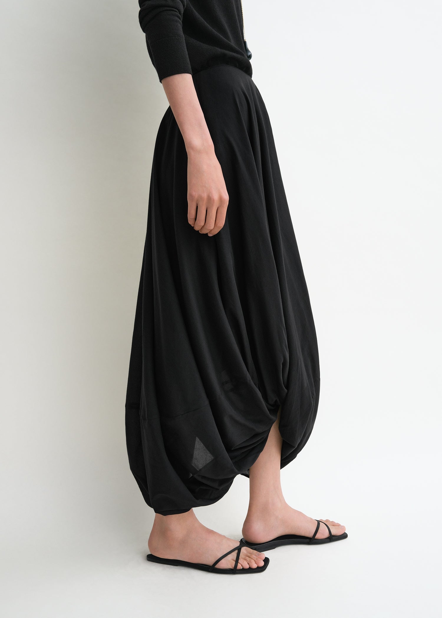 Cocoon skirt black 5 Cocoon skirt black